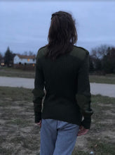 Load image into Gallery viewer, Green Military Sweater Size M